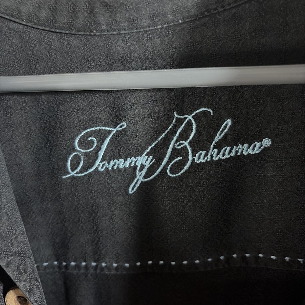 Tommy Bahama Silk Shirt XXL Mens Midnight Martinis Embroidered - Picture 7 of 13